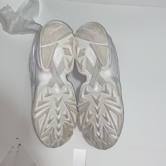 Young 96 Chasm Adidas size 12 Men’s US - Picture 4 of 4